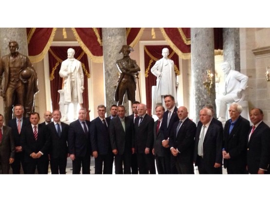 Poslanik u Predstavničkom domu PSBiH Saša Magazinović u Kongresu SAD se susreo sa predsjedavajućim Predstavničkog doma Kongresa Johnom Boehnerom i kongresmenom Robertom Pittengerom